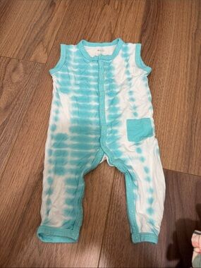 Kyte BABY Aqua and White Tie-Dye Sleeveless One-Piece